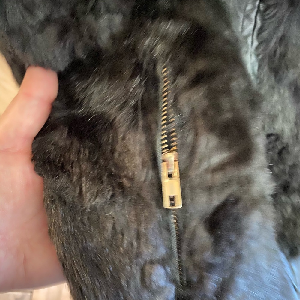 Faux Fur/Faux Leather Vest - Picture 5 of 7